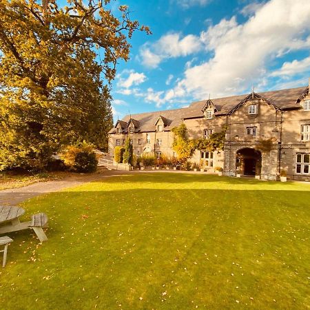 Old Rectory Country Hotel Crickhowell Bagian luar foto